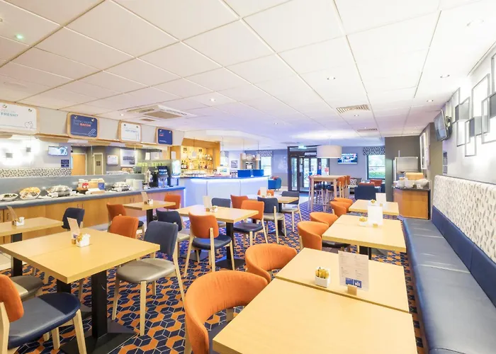 Holiday Inn Express Perth By Ihg